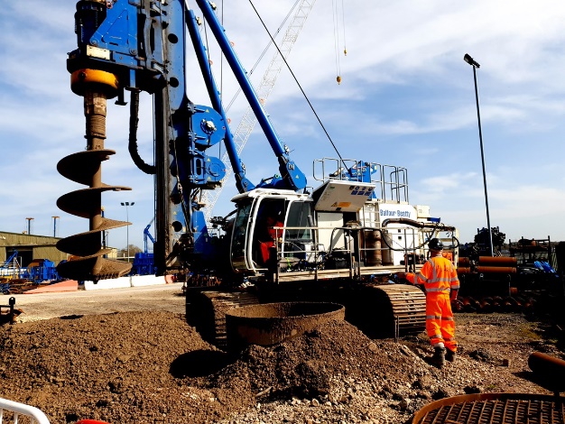 HS2 retrofit technology cuts carbon and costs for whole construction industry: NRMM retrofit trial on a Balfour Beatty 403kW Bauer BG30 Rotary Rig