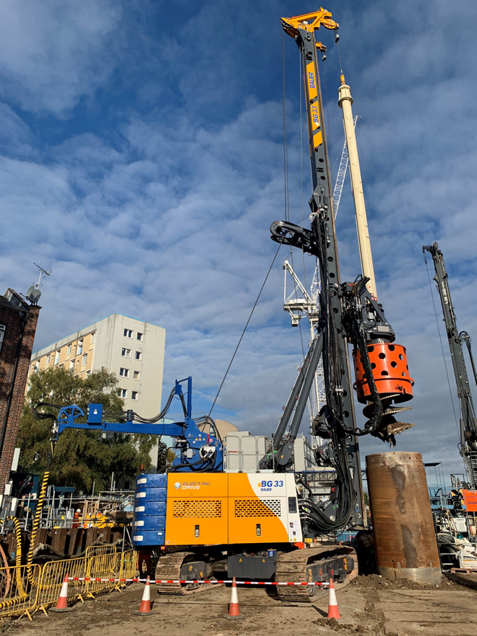 Picture of a piling rig in operation 