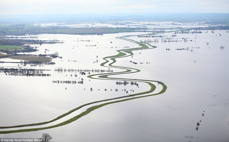 Picture of a flooded river
