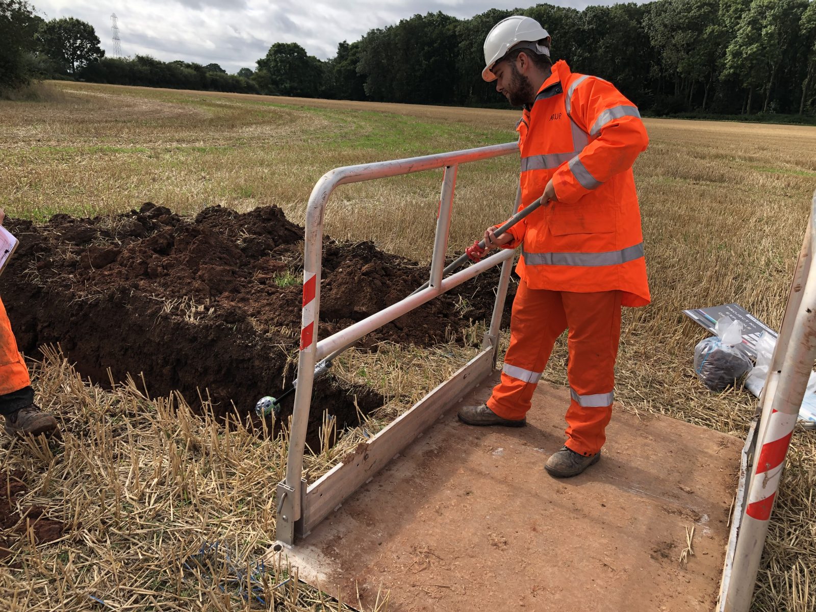 360-degree trial pit photography - HS2 Learning Legacy